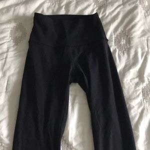 Lululemon wonder under 21” crop size 2
